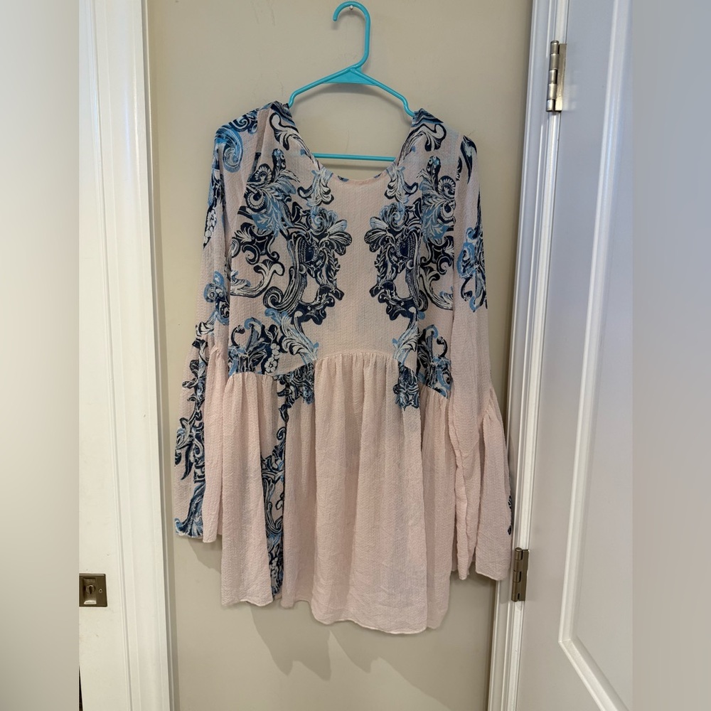 Free people Peasant Camisole Top - Blush with Blue Accents NWT size m